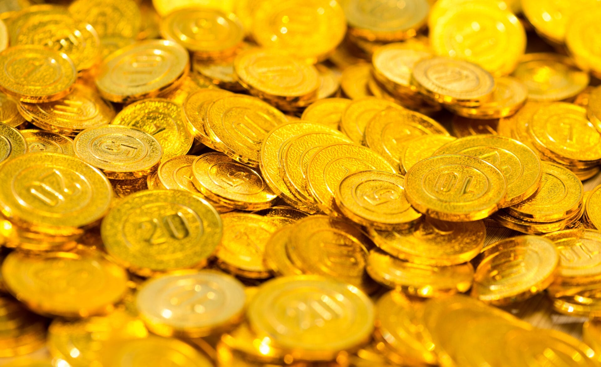 500px Photo ID: 1025453557 - Close-up view of stack shiny gold bar arrangement in a row, Concept of success in business and finance