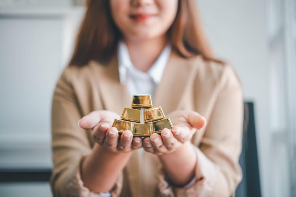 2 Kekeliruan Besar Beli Emas: Pelaburan atau Simpanan? 47 Buying Gold: Saving or Profiting? Understand the Difference & Choose the Right Strategy